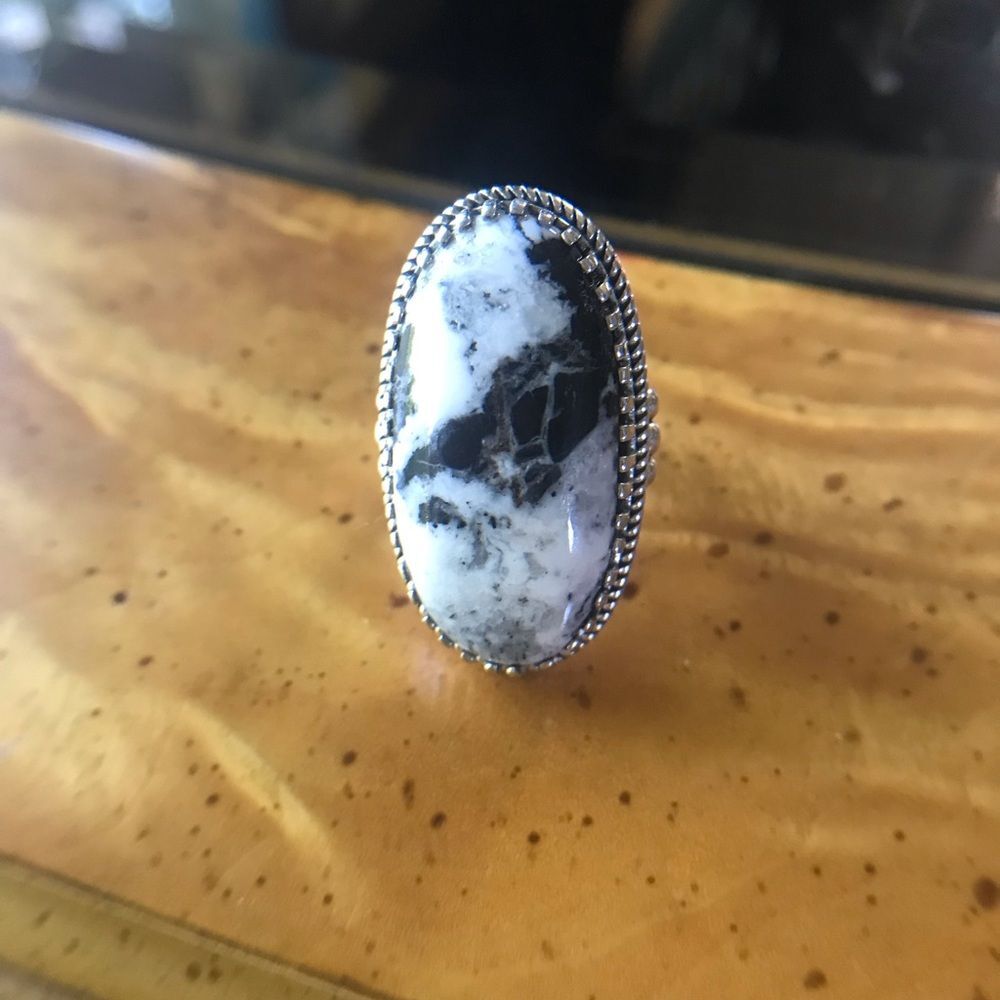 Natural White Buffalo Sterling Silver Cocktail Ring Size 6